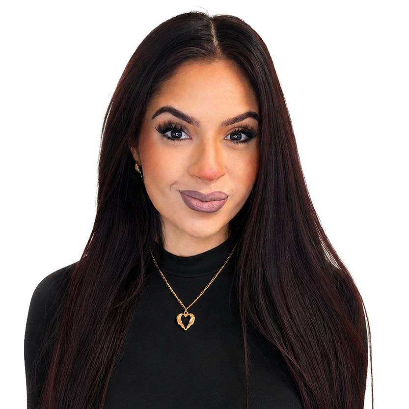 https://wellnessgreentree.com/eesseejo/2026/07/lisa-medina.png